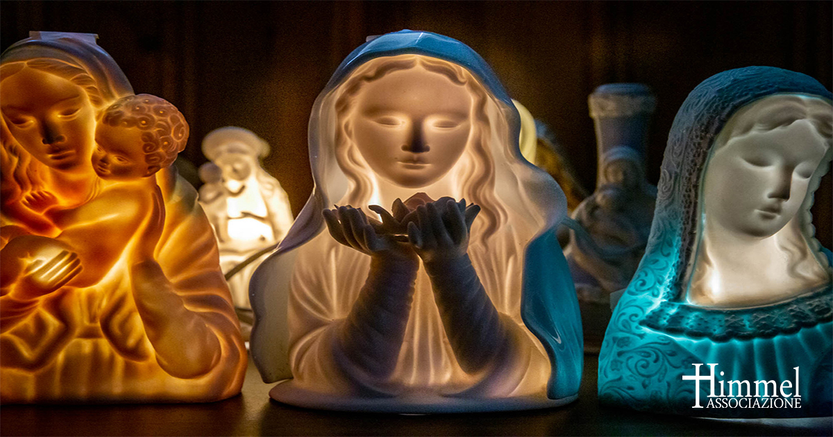 Img.: statue luminose della madonna